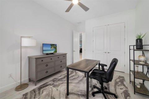 Villa ou maison à vendre à Bradenton, Floride: 3 chambres, 213.3 m2 № 2411406 - photo 11