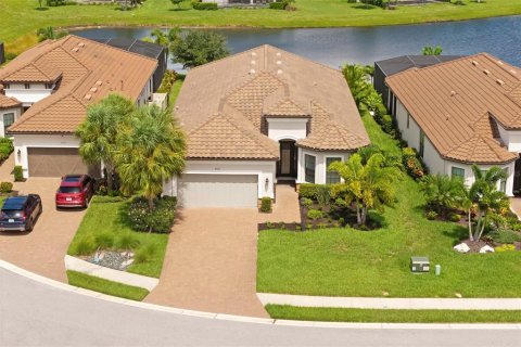 Villa ou maison à vendre à Bradenton, Floride: 3 chambres, 213.3 m2 № 2411406 - photo 2