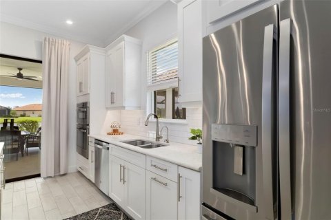Villa ou maison à vendre à Bradenton, Floride: 3 chambres, 213.3 m2 № 2411406 - photo 24