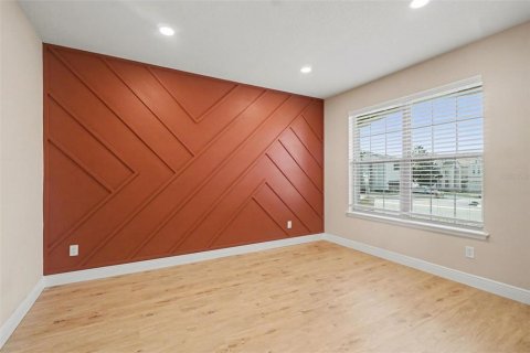 House in Winter Garden, Florida 6 bedrooms, 437.01 sq.m. № 2099045 - photo 23