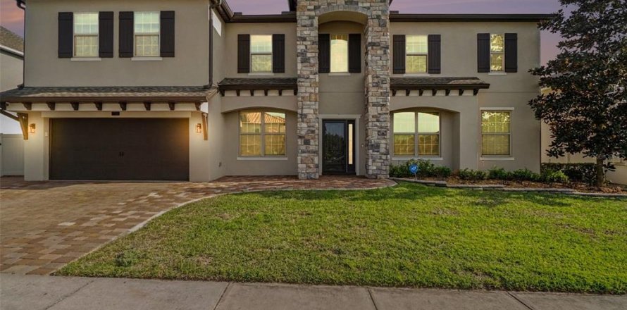 House in Winter Garden, Florida 6 bedrooms, 437.01 sq.m. № 2099045