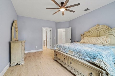 House in Winter Garden, Florida 6 bedrooms, 437.01 sq.m. № 2099045 - photo 18
