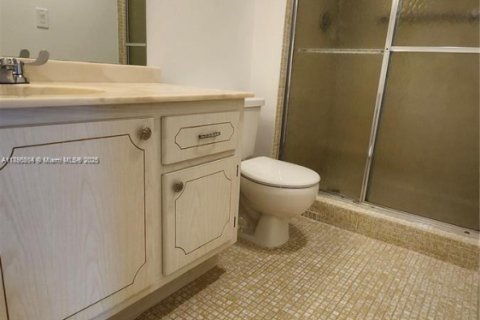 Copropriété à vendre à Deerfield Beach, Floride: 2 chambres, 92.9 m2 № 1952574 - photo 16