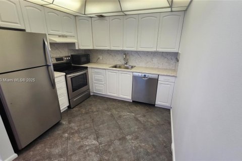 Copropriété à vendre à Deerfield Beach, Floride: 2 chambres, 92.9 m2 № 1952574 - photo 3