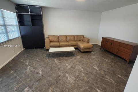 Copropriété à vendre à Deerfield Beach, Floride: 2 chambres, 92.9 m2 № 1952574 - photo 7