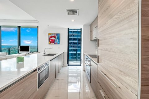 Condominio en alquiler en Miami, Florida, 3 dormitorios, 125.05 m2 № 2047787 - foto 5