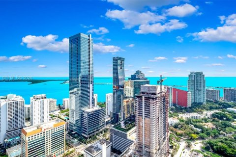 Condominio en alquiler en Miami, Florida, 3 dormitorios, 125.05 m2 № 2047787 - foto 18