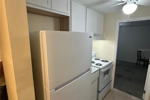Townhouse in New Port Richey, Florida 2 bedrooms, 67.08 sq.m. № 1553906 - photo 10