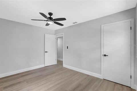House in Tampa, Florida 3 bedrooms, 151.8 sq.m. № 1796914 - photo 22