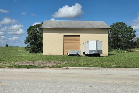 Immobilier commercial à Frostproof, Floride 118.91 m2 № 2355912