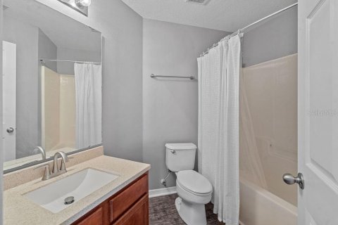 House in Palm Coast, Florida 4 bedrooms, 274.8 sq.m. № 1824349 - photo 13