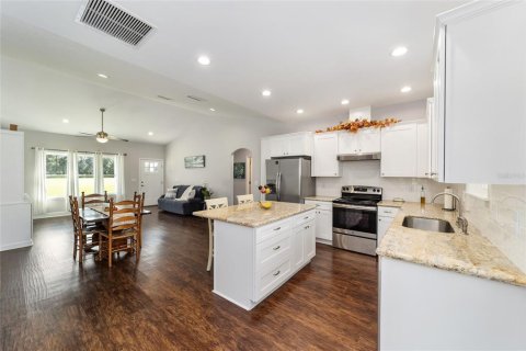 House in Newberry, Florida 3 bedrooms, 129.88 sq.m. № 1650185 - photo 28