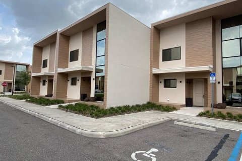 Townhouse in Kissimmee, Florida 4 bedrooms, 218.88 sq.m. № 2166673 - photo 3