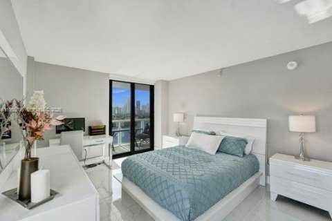 Снять в аренду кондоминиум в Авентура, Флорида 2 спальни, 92.16м2, № 2017772 - фото 17