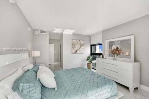 Снять в аренду кондоминиум в Авентура, Флорида 2 спальни, 92.16м2, № 2017772 - фото 18