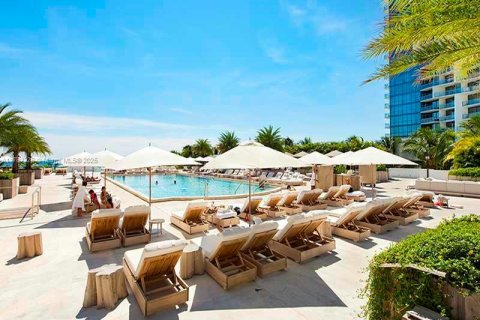 Condominio en alquiler en Miami Beach, Florida, 55.74 m2 № 1714897 - foto 4