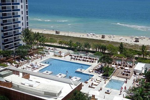 Condominio en alquiler en Miami Beach, Florida, 55.74 m2 № 1714897 - foto 9