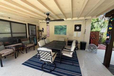 Villa ou maison à vendre à Port St. Lucie, Floride: 3 chambres, 169.83 m2 № 2259723 - photo 25