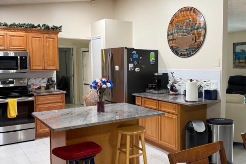 Villa ou maison à vendre à Port St. Lucie, Floride: 3 chambres, 169.83 m2 № 2259723 - photo 4