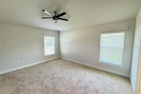 Villa ou maison à louer à Winter Haven, Floride: 4 chambres, 171.5 m2 № 2384240 - photo 8