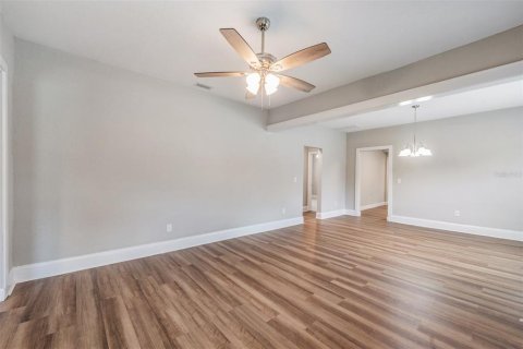 Casa en venta en Lakeland, Florida, 3 dormitorios, 128.39 m2 № 2118704 - foto 10