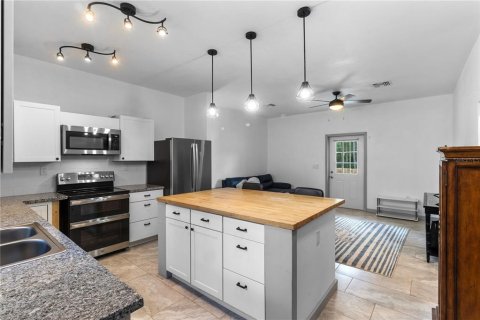 Casa en venta en Lakeland, Florida, 2 dormitorios, 91.79 m2 № 1722379 - foto 12