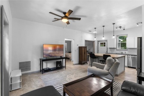 Casa en venta en Lakeland, Florida, 2 dormitorios, 91.79 m2 № 1722379 - foto 7