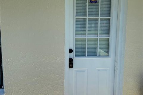 Propiedad comercial en venta en Umatilla, Florida, 7 dormitorios, 326.27 m2 № 2348339 - foto 17