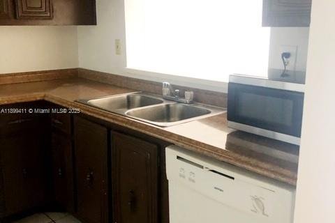 Copropriété à louer à Miami, Floride: 2 chambres, 109.16 m2 № 2038125 - photo 16