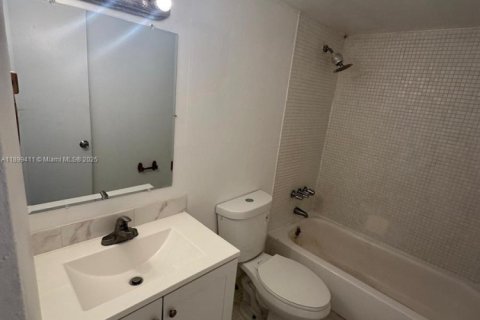Copropriété à louer à Miami, Floride: 2 chambres, 109.16 m2 № 2038125 - photo 26