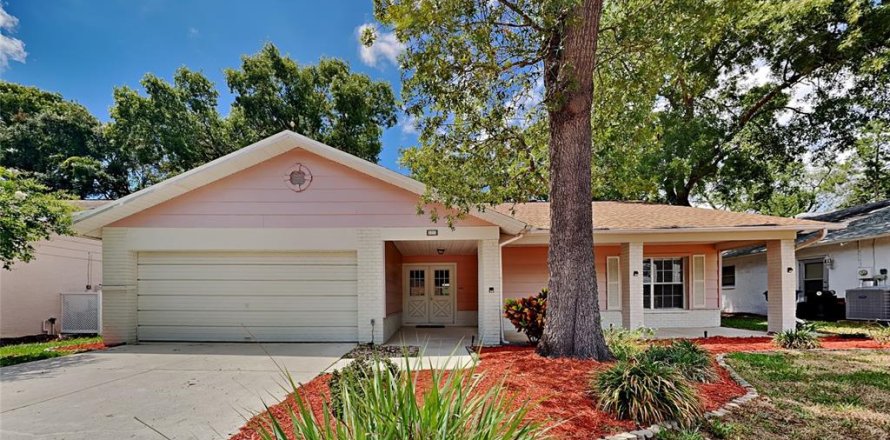 Casa en Spring Hill, Florida 2 dormitorios, 136.94 m2 № 1253503