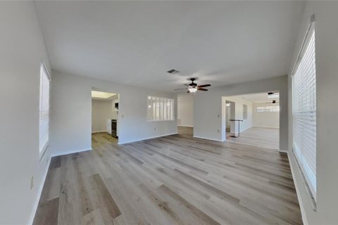 Casa en venta en Spring Hill, Florida, 2 dormitorios, 136.94 m2 № 1253503 - foto 10