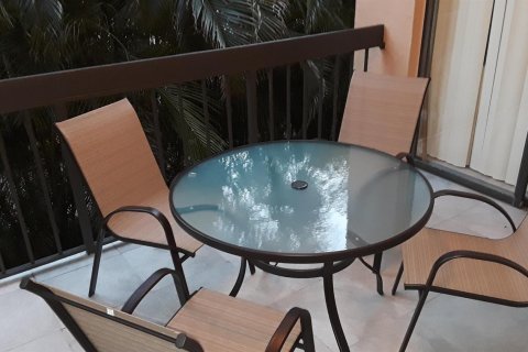 Condo in Delray Beach, Florida, 2 bedrooms № 2245749 - photo 17