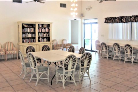 Condo in Delray Beach, Florida, 2 bedrooms № 2245749 - photo 21