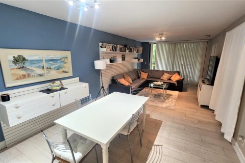 Condo in Delray Beach, Florida, 2 bedrooms № 2245749 - photo 3
