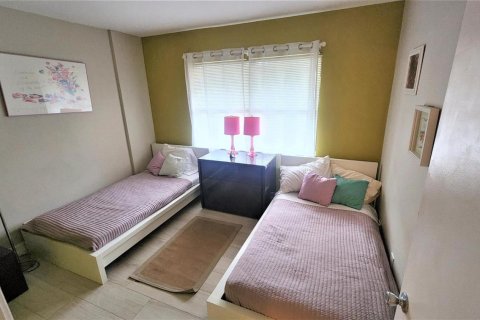 Condo in Delray Beach, Florida, 2 bedrooms № 2245749 - photo 15