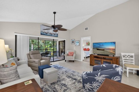 Condo in Palm Beach Gardens, Florida, 3 bedrooms  № 2392628 - photo 11