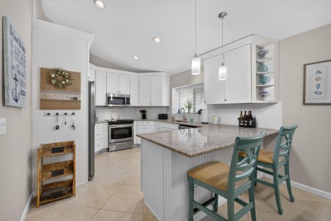 Condo in Palm Beach Gardens, Florida, 3 bedrooms  № 2392628 - photo 14