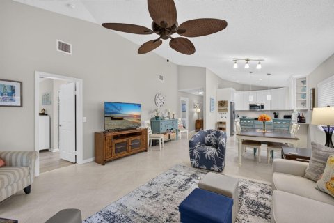 Condo in Palm Beach Gardens, Florida, 3 bedrooms  № 2392628 - photo 13