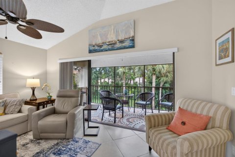 Condo in Palm Beach Gardens, Florida, 3 bedrooms  № 2392628 - photo 19