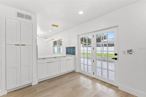 Casa en venta en Tampa, Florida, 4 dormitorios, 165.64 m2 № 2386693 - foto 19
