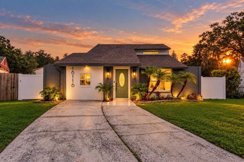 Casa en venta en Tampa, Florida, 4 dormitorios, 165.64 m2 № 2386693 - foto 2