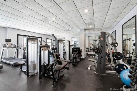 Condominio en venta en Miami, Florida, 1 dormitorio, 69.68 m2 № 2153253 - foto 3