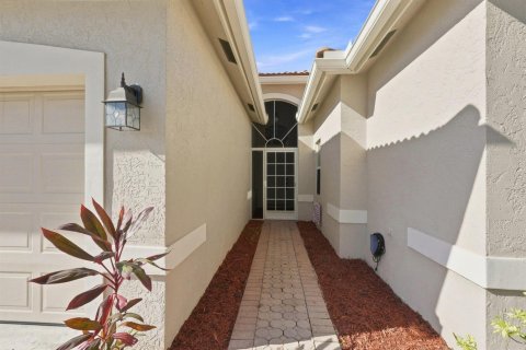 Villa ou maison à vendre à West Palm Beach, Floride: 4 chambres, 196.21 m2 № 2311241 - photo 3