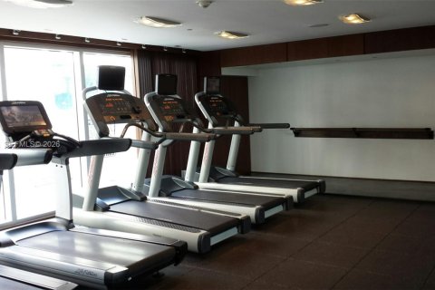 Снять в аренду кондоминиум в Майами, Флорида 2 спальни, 113.99м2, № 1995807 - фото 15