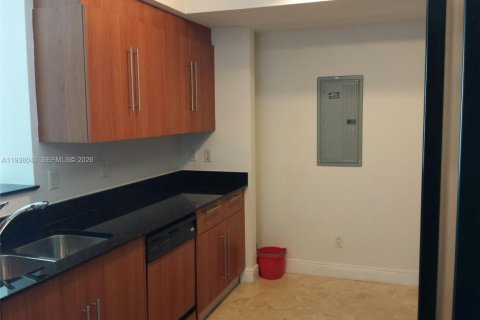 Снять в аренду кондоминиум в Майами, Флорида 2 спальни, 113.99м2, № 1995807 - фото 5