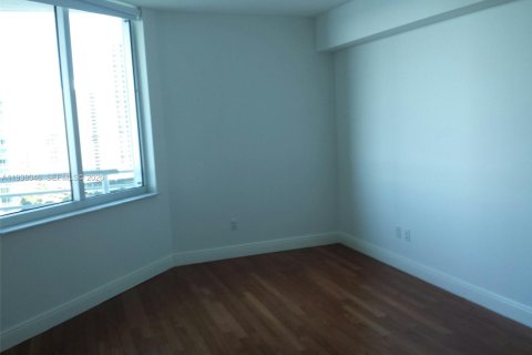 Снять в аренду кондоминиум в Майами, Флорида 2 спальни, 113.99м2, № 1995807 - фото 12