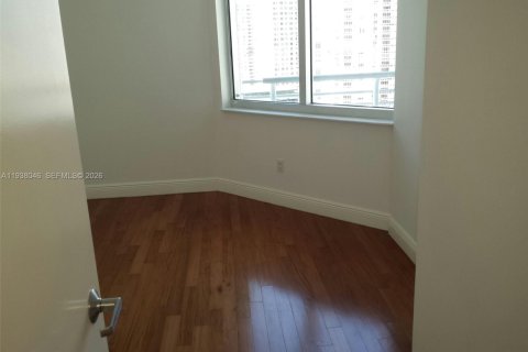 Снять в аренду кондоминиум в Майами, Флорида 2 спальни, 113.99м2, № 1995807 - фото 8