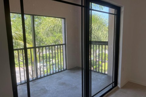 Copropriété à louer à Palm Beach Gardens, Floride: 2 chambres, 90.86 m2 № 2246368 - photo 11