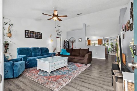 Villa ou maison à vendre à Palm Coast, Floride: 4 chambres, 194.72 m2 № 2284318 - photo 9